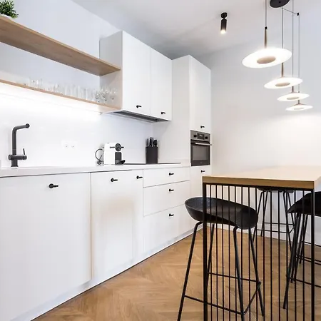 Eleven Real De La Carreteria, By Homing U Apartment Seville