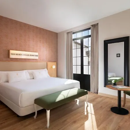 Fontecruz Seises Hotel 4*