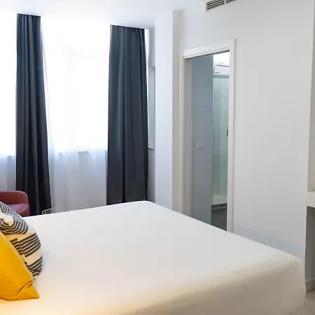Pasarela Hotel 4*
