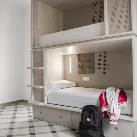 Room00 Salvador Seville