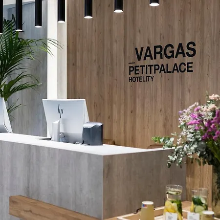 Petit Palace Vargas 2* 세비야
