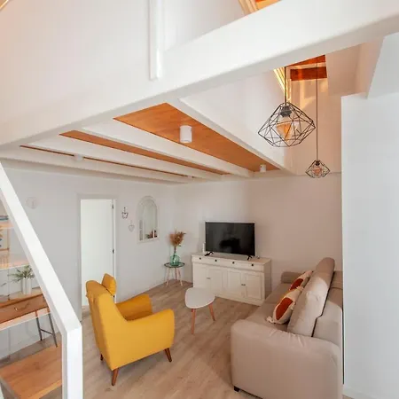 Apartamento Casa Valentina Ii: Confort Y Luz En Centro Sevilla