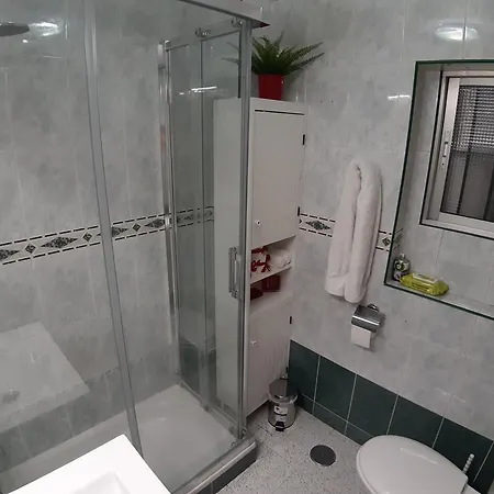 Fresh & Clean Homestay Seville