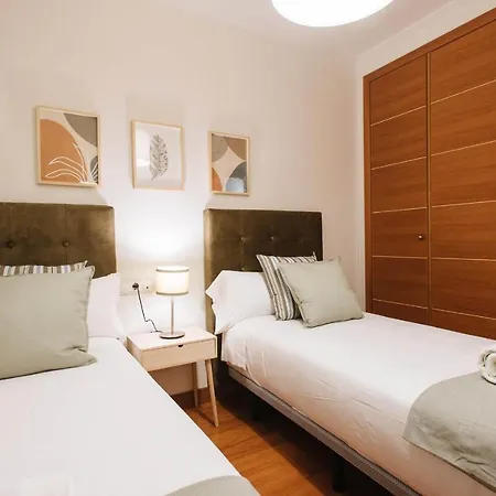 Puerta Del Principe - Free Parking Apartment