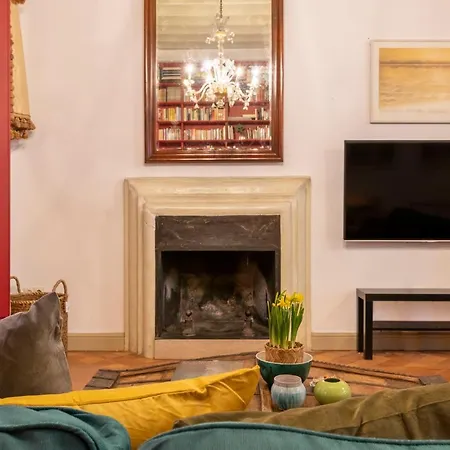 Exclusiva Casa En El Centro Historico De * Seville