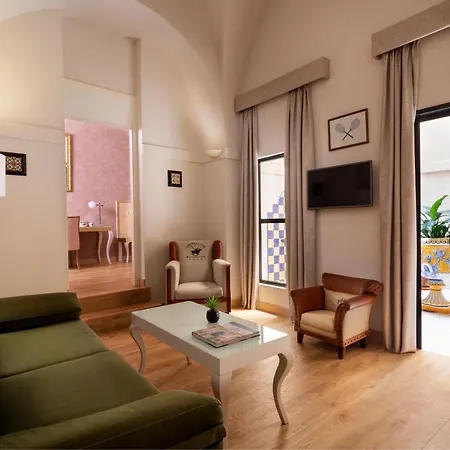Fontecruz Seises Hotel 4*