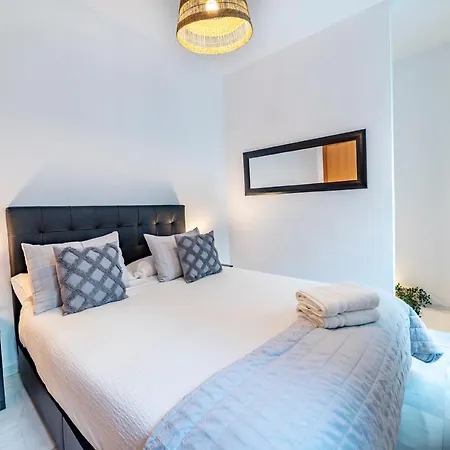 Alohamundi Velarde Ii Apartment Seville