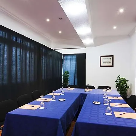 Hotel Sercotel Las Casas De Los Mercaderes Sevilla