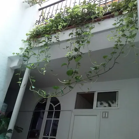 圣母玛利亚布兰卡旅馆