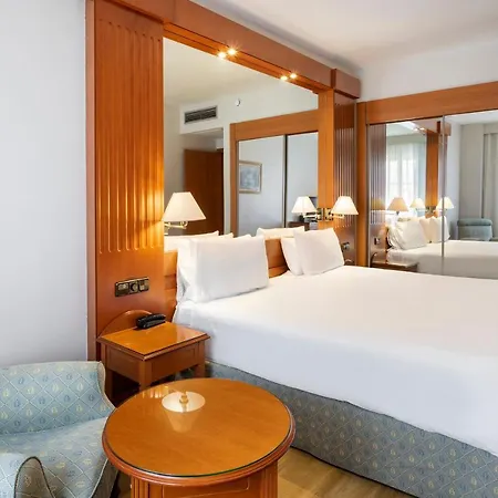 엑스 세비아 마카레나 4*