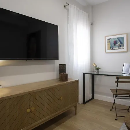 Beautiful Blue Triana Apartment