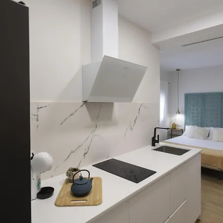 Beautiful Blue Triana Apartment *