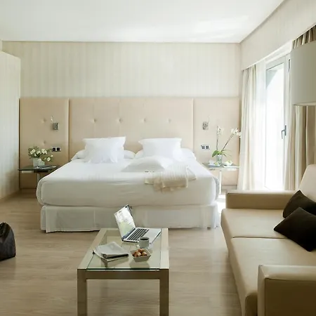 Ξενοδοχείο Barcelo Renacimiento 5*