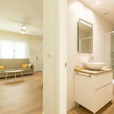 Cervantes 6 * Sevilla