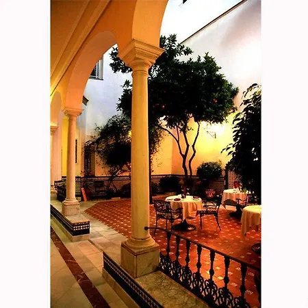 Hotel Cervantes