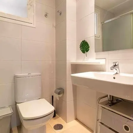 4 Apartamento En Estadio Sevilla 8 Plazas 3 Hab Y Metro *