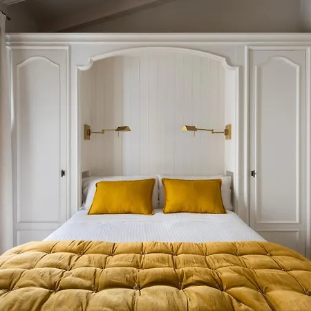 Casa Pilatos Luxury Apartments *