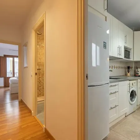 Santa Catalina Center Apartment *
