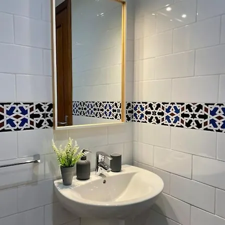 Acogedor Loft+parking Junto A Catedral Sevilla