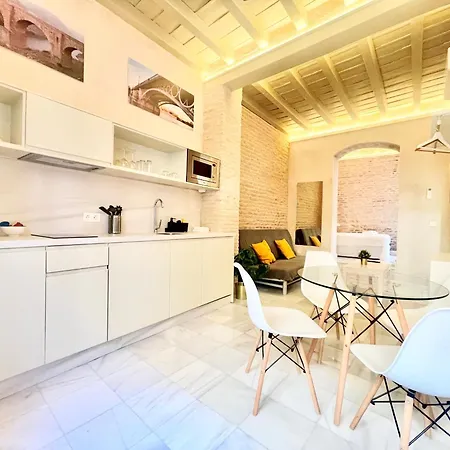 Apartment Click Triana - Patio Privado Seville