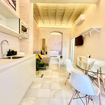 Click Triana - Patio Privado * Seville