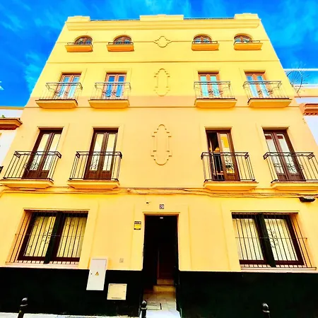 Click Triana - Patio Privado *