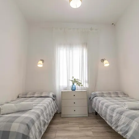 Los Remedios Apartment Seville