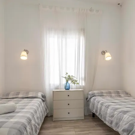 Los Remedios Apartment Seville