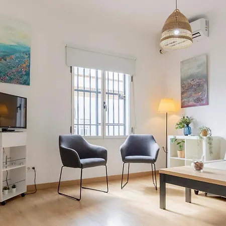 Los Remedios Apartment Seville