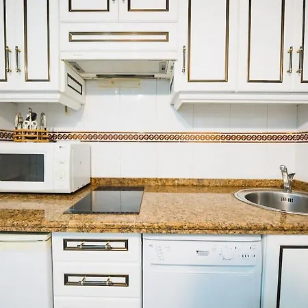 Appartement En El Barrio De San Lorenzo, Junto A La Basilica Del Gran Poder *