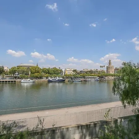 Riverwalk - Puente Triana Apartamento