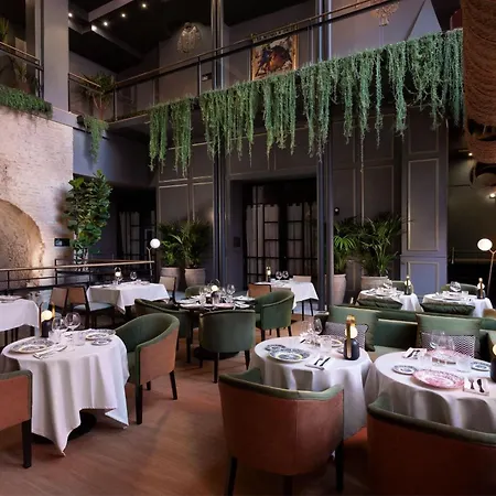 Fontecruz Seises Hotel 4*