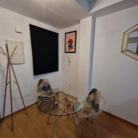 Castilla Del Patrocinio, Coqueto De 1dormitorio Севилья