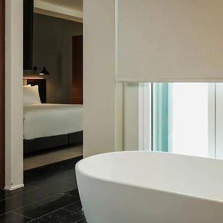 Mercer Plaza 5 Gl ホテル