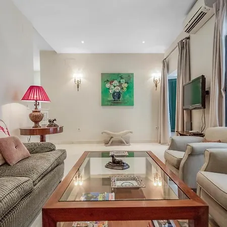 Fam Sevillian Townhouse