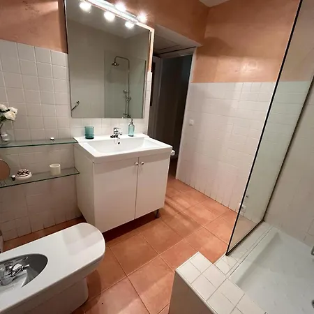 2 Bedroom By Guadalquivir River Apartment Seville