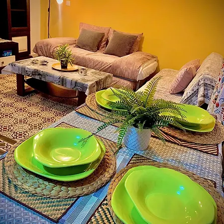 Apartment Violeta With Cozy Balcony Seville