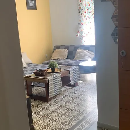Violeta With Cozy Balcony Apartment