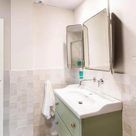 Betis Suites-la Campana *