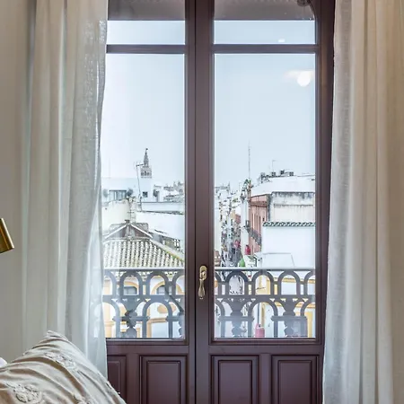 Betis Suites-la Campana Apartment *