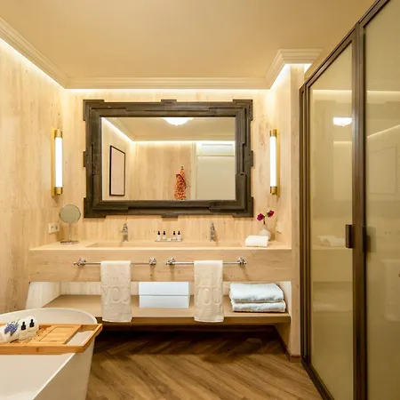 Ayre Hotel 5*