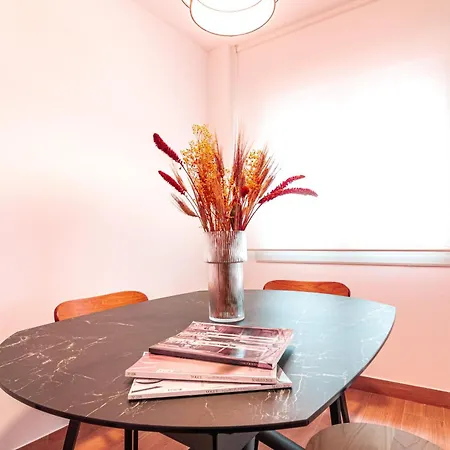 Apartment Edomus Castilla 120 *