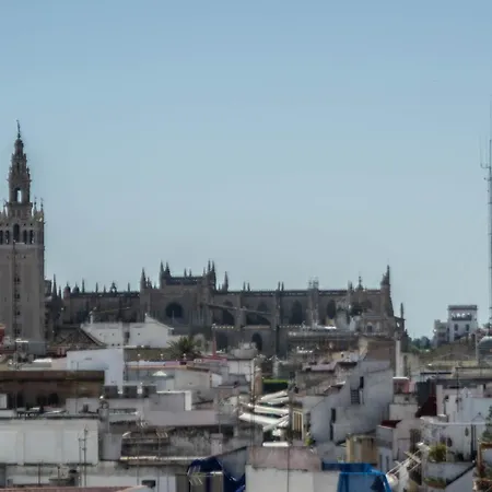 Betis Suites-la Campana *