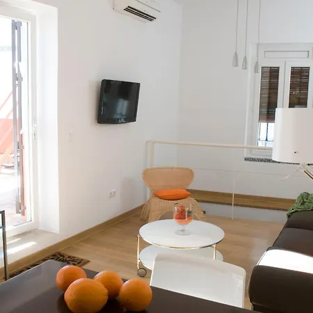 Apartment Life Quintana Seville