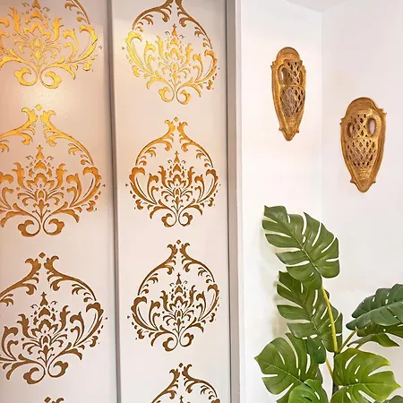 Homestay Palace-house Hercules Seville