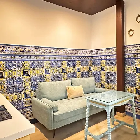 Homestay Palace-house Hercules Seville