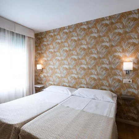 Colectia Hotel Santa Lucia 3* Sevilla