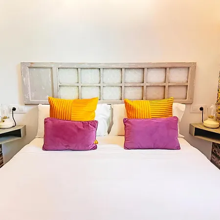Homestay Palace-house Hercules Seville