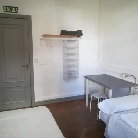 Urban Guest house 2*