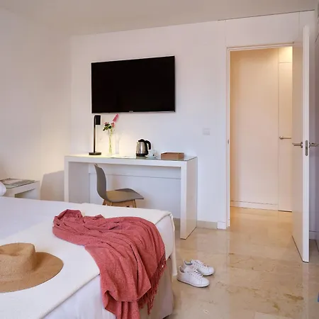Rey Alfonso X Otel